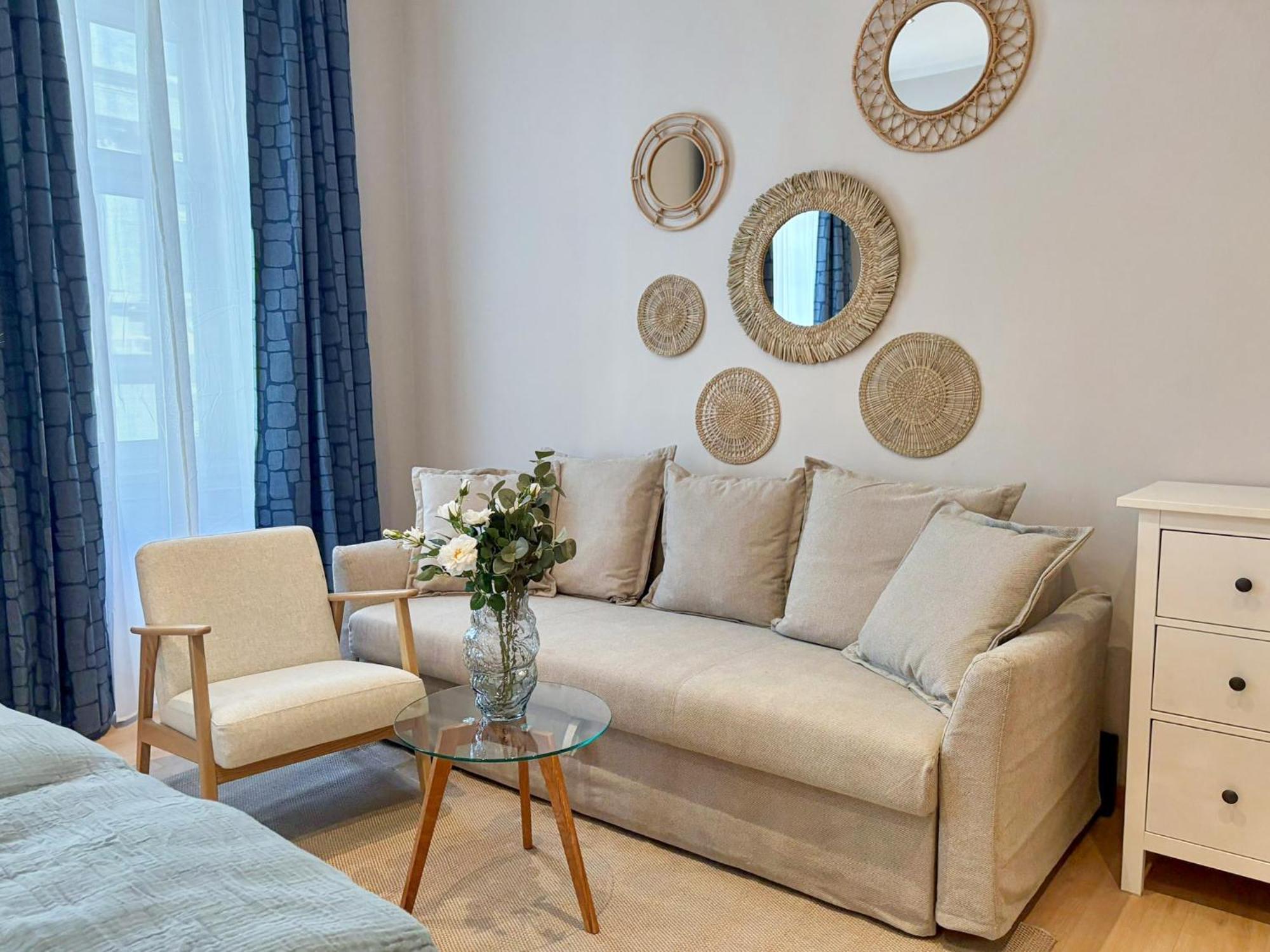 Apartamento Spacious And Near Metro I Close To Parks I Akh Viena Exterior foto